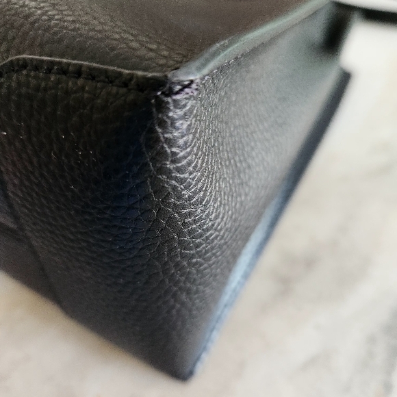 NWOT! Michael Kors Black Women's Convertible Crossbody Bag-NWOT - Picture 9 of 12